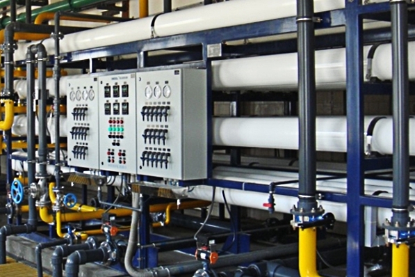 下面带大家了解船用海水淡化机都有哪些优势长处